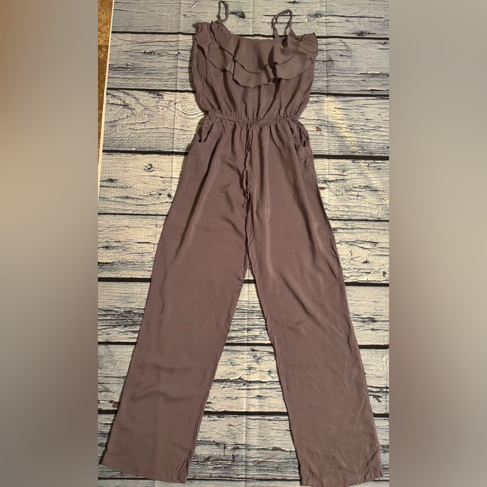 Gray Jumpsuit with Wide-Leg Design and Elastic Waistband